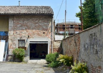 Semi-detached house Brescello, Brescello - photo 8