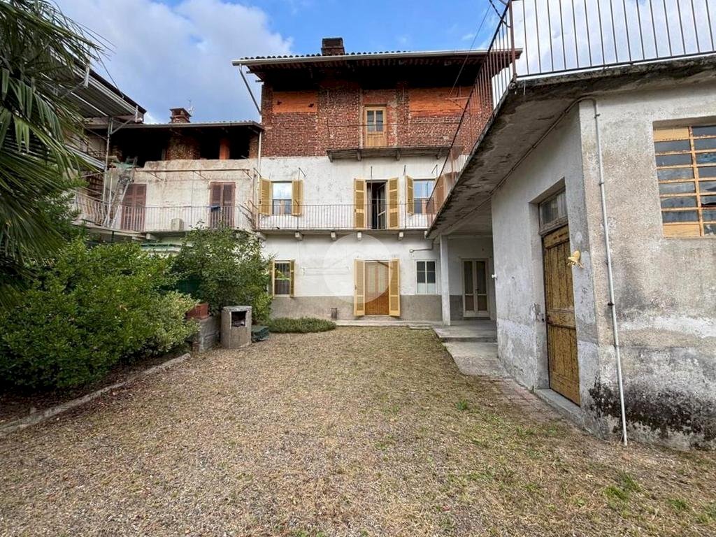 Casa semi indipendente Via Montegrappa, Cossato - foto 1