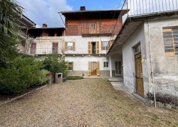 Casa semi indipendente Via Montegrappa, Cossato - foto 1