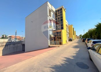 Edificio all\'aperto - Appartamento Via Manfredonia
 
48, Foggia - foto 2