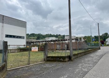 Foto 4 - Magazzino via I Maggio
1, Azzate - foto 4