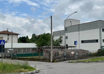 Foto 10 - Magazzino via I Maggio
1, Azzate - foto 10