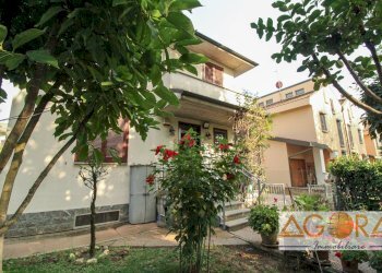 Foto 2 - Villa Via Brigata Garibaldi
 
16, Tortona - foto 2