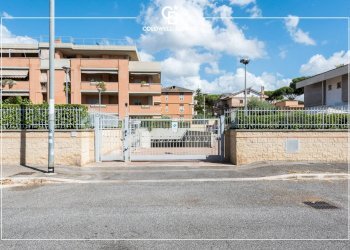 Foto 7 - Box Via Cetraro
 
9, Roma - foto 7