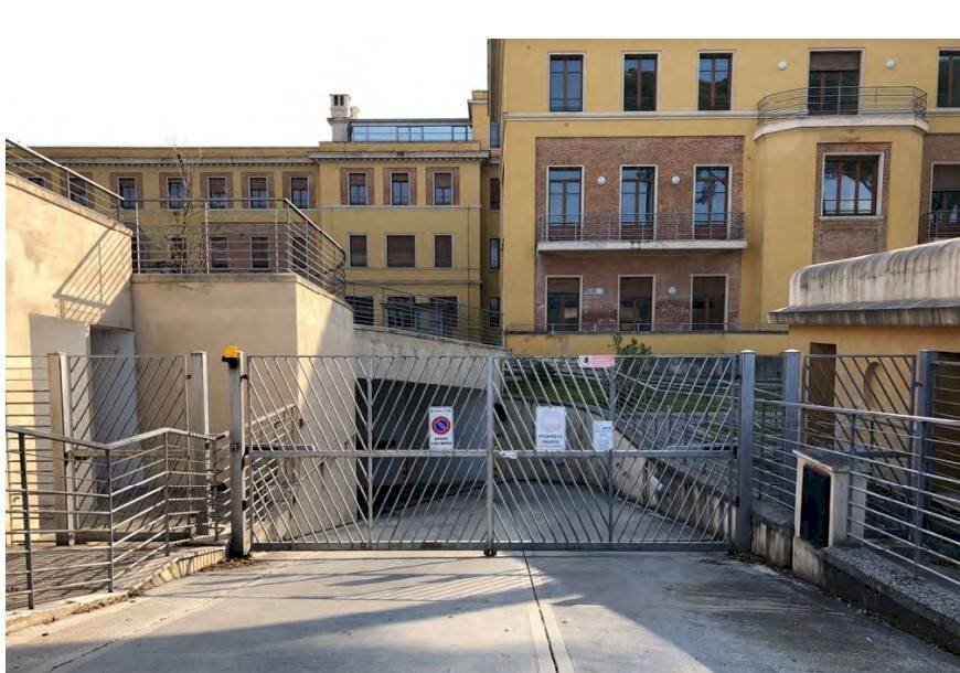 Foto 1 - Magazzino Strada dei Tufi
 
3/5, Siena - foto 1