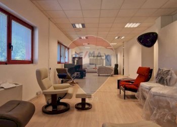 Soggiorno - Office Via Cesare Battisti
 
5, Dormelletto - photo 6