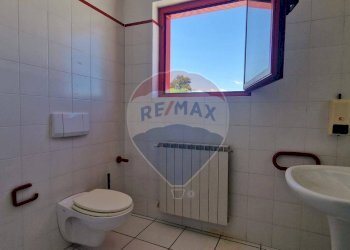 Bagno - Office Via Cesare Battisti
 
5, Dormelletto - photo 13