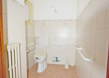 Bagno - Negozio via delle Rosine, 2, Mondovì - foto 7