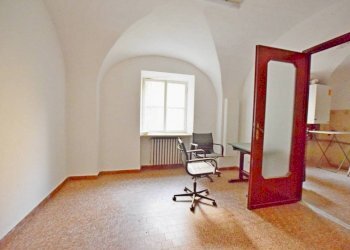 Stanza non arredata - Negozio via delle Rosine, 2, Mondovì - foto 8