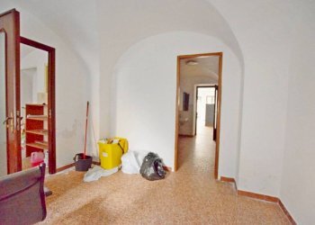 Stanza non arredata - Negozio via delle Rosine, 2, Mondovì - foto 9