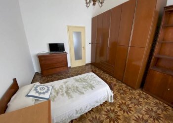 Camera da letto - Appartamento via Isolabella, 13, Carmagnola - foto 14