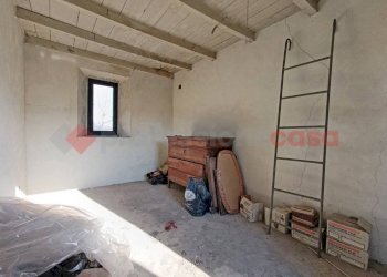 Stanza non arredata - Rustico vicolo Bareggi, Borgo Ticino - foto 10