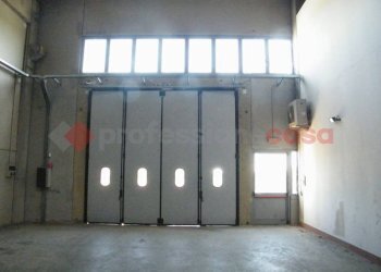 Interno non residenziale - Capannone via DELLE ROBINIE, Mezzomerico - foto 10