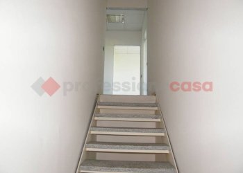 Scala - Capannone via DELLE ROBINIE, Mezzomerico - foto 22