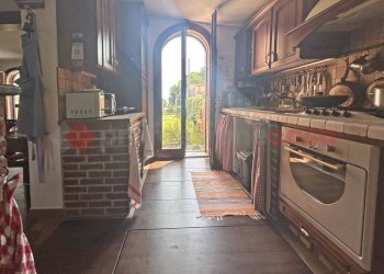 Cucina - Casa indipendente via Sempione, Meina - foto 7