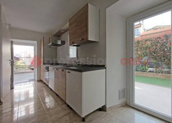 Cucina - Bilocale via Crosa, Arona - foto 4