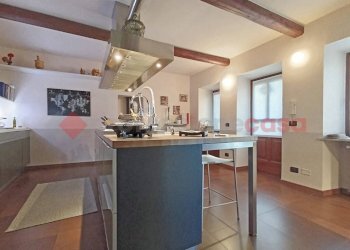 Cucina - Casa indipendente via Porta vigana, Invorio - foto 8