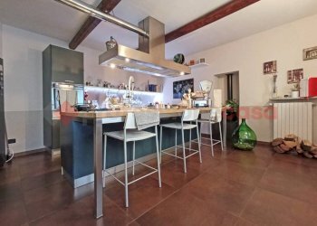 Cucina - Casa indipendente via Porta vigana, Invorio - foto 9