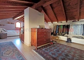 Stanza arredata - Casa indipendente via Porta vigana, Invorio - foto 23