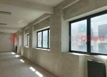 Interno non residenziale - Ufficio via De Amicis, Omegna - foto 7