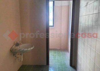 Bagno - Ufficio via De Amicis, Omegna - foto 12