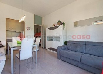 Salone - Villa a Schiera viale Ticino, Castelletto Sopra Ticino - foto 2