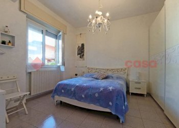 Camera da letto - Villa a Schiera viale Ticino, Castelletto Sopra Ticino - foto 7