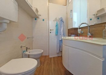 Bagno - Villa a Schiera viale Ticino, Castelletto Sopra Ticino - foto 12