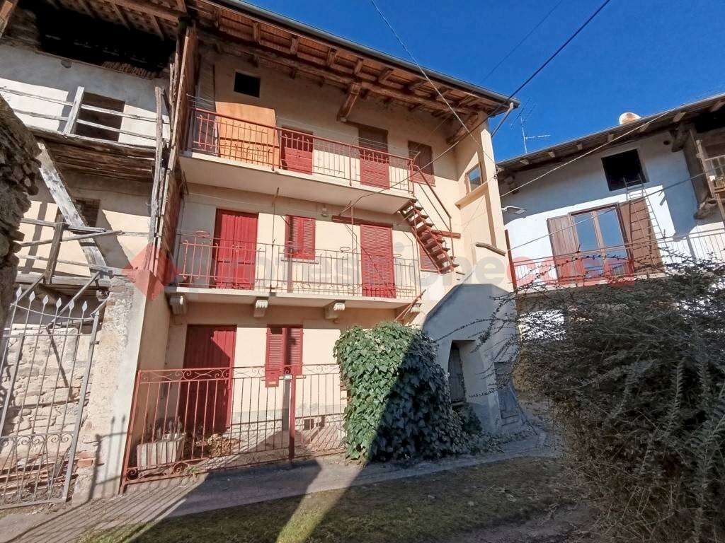 Facciata - Rustico via maggiore, Invorio - foto 2