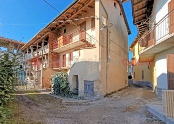 Facciata - Rustico via maggiore, Invorio - foto 1