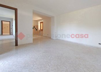 Cucina - Villa a Schiera via Baraggia, Castelletto Sopra Ticino - foto 1