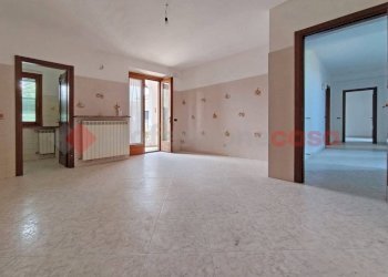 Salone - Villa a Schiera via Baraggia, Castelletto Sopra Ticino - foto 3