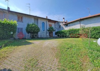 Giardino - Villa a Schiera via Baraggia, Castelletto Sopra Ticino - foto 19