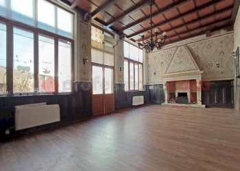 Interno non residenziale - Negozio via Matteotti, Arona - foto 2