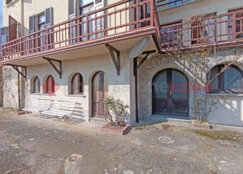 Facciata - Villa via Cavour, Nebbiuno - foto 26