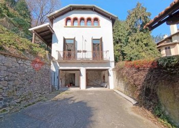 Facciata - Villa via Cavour, Nebbiuno - foto 29