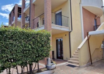 Villa Bifamiliare MONTESILVANO VIA FONTE DELL'ABBAZIA, Montesilvano - foto 2