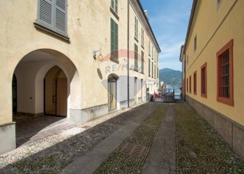 Commercial Premises Via Campo, 32
Iseo, Iseo - photo 11