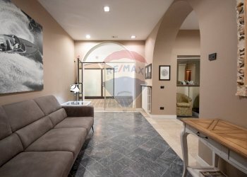 Commercial Premises Via Campo, 32
Iseo, Iseo - photo 2