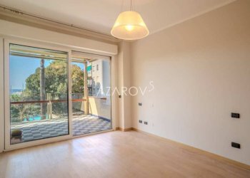 Three-room apartment Sanremo - photo 12