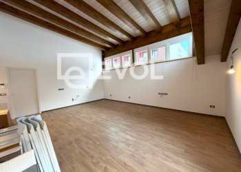 Foto 3 - Trilocale Sella Nevea via Friuli
 
3, Chiusaforte - foto 3