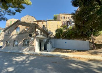 Foto 4 - Villa viale gorizia
 
1, Campofilone - foto 4