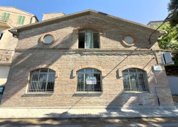 Foto 5 - Villa viale gorizia
 
1, Campofilone - foto 5