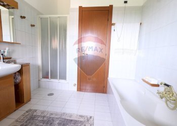 Two-room apartment via Boarolo, 15
Sotto il Monte Giovanni XXIII, Sotto il Monte Giovanni XXIII - photo 23