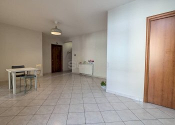 Foto 5 - Quadrilocale VIA LEONARDO SCIASCIA
 
9, Floridia - foto 5