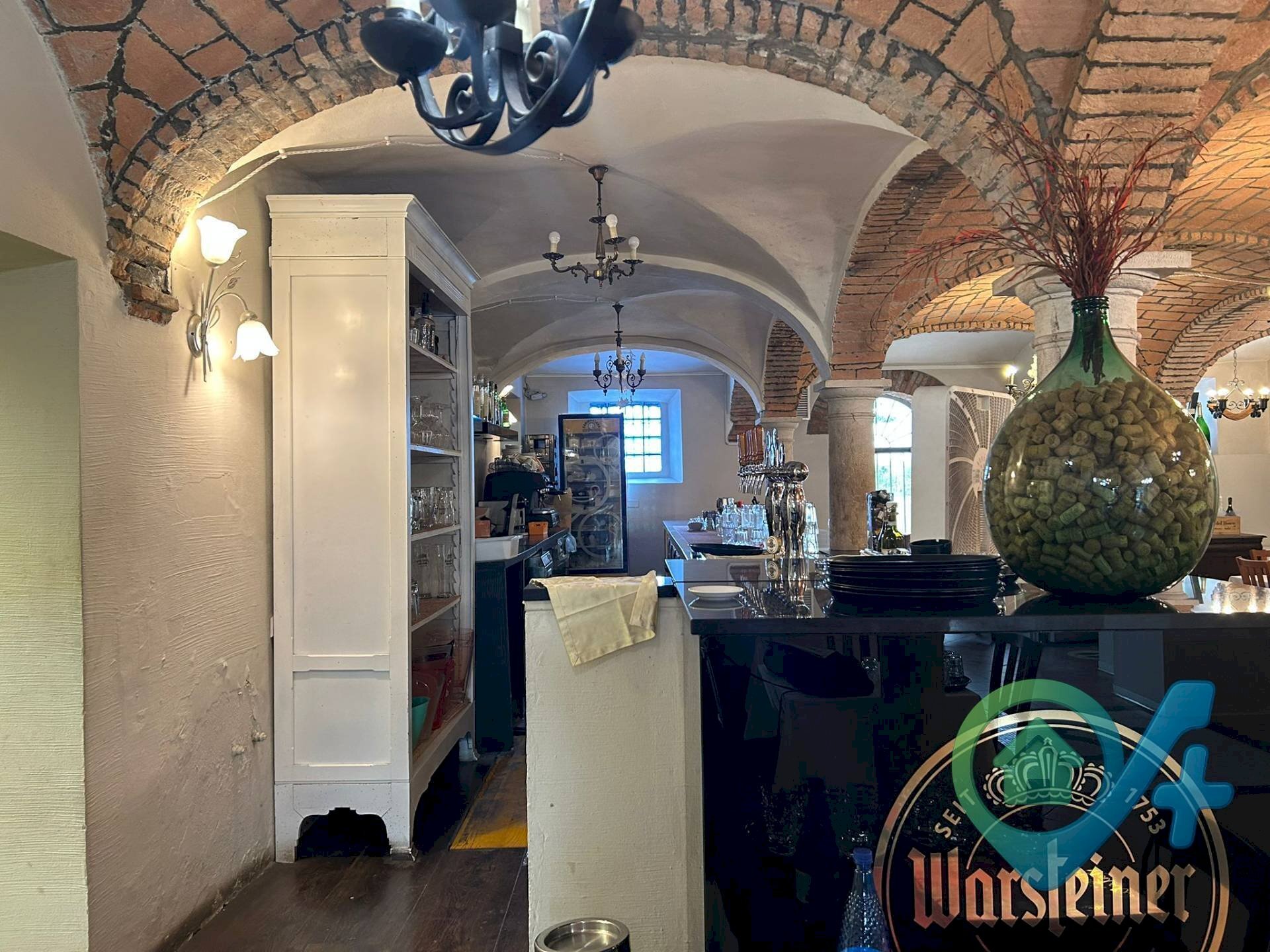 Foto 5 - Commercial Premises Defendi Semeghini
 
25, Quistello - photo 3