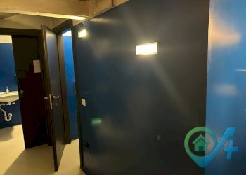 Foto 12 - Commercial Premises Defendi Semeghini
 
25, Quistello - photo 10