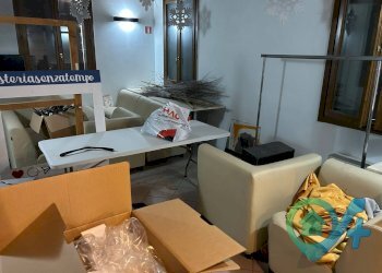 Foto 15 - Commercial Premises Defendi Semeghini
 
25, Quistello - photo 13