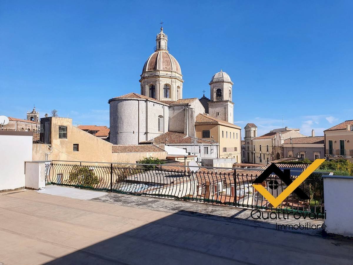 Foto 1 - Casa indipendente Via Santi Elena e Costantino, Aci Catena - foto 1