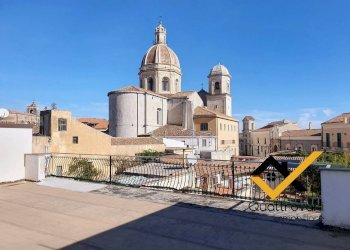 Foto 1 - Casa indipendente Via Santi Elena e Costantino, Aci Catena - foto 1